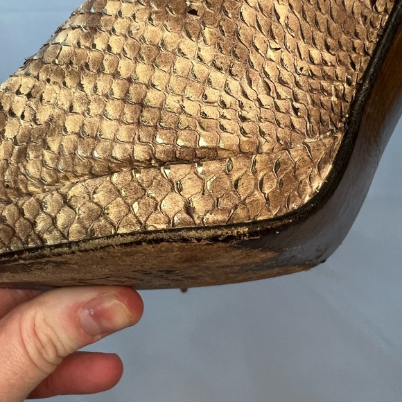 Stuart Weitzman Gold Python Platform Lace Up Heels 8.5 Made Spain - Picture 12 of 13
